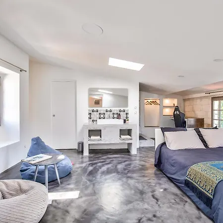 Artistic Loft Travel Experience