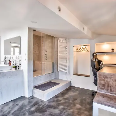 Apartment Artistic Loft Travel Experience