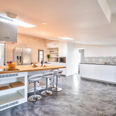 Artistic Loft Travel Experience * Avignon