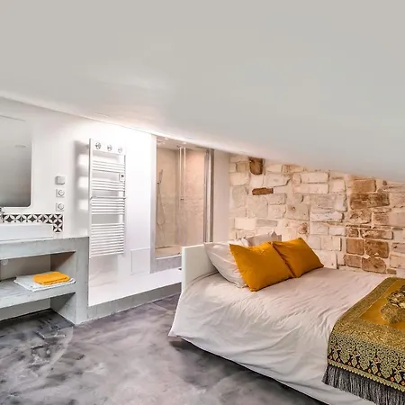 Artistic Loft Travel Experience *